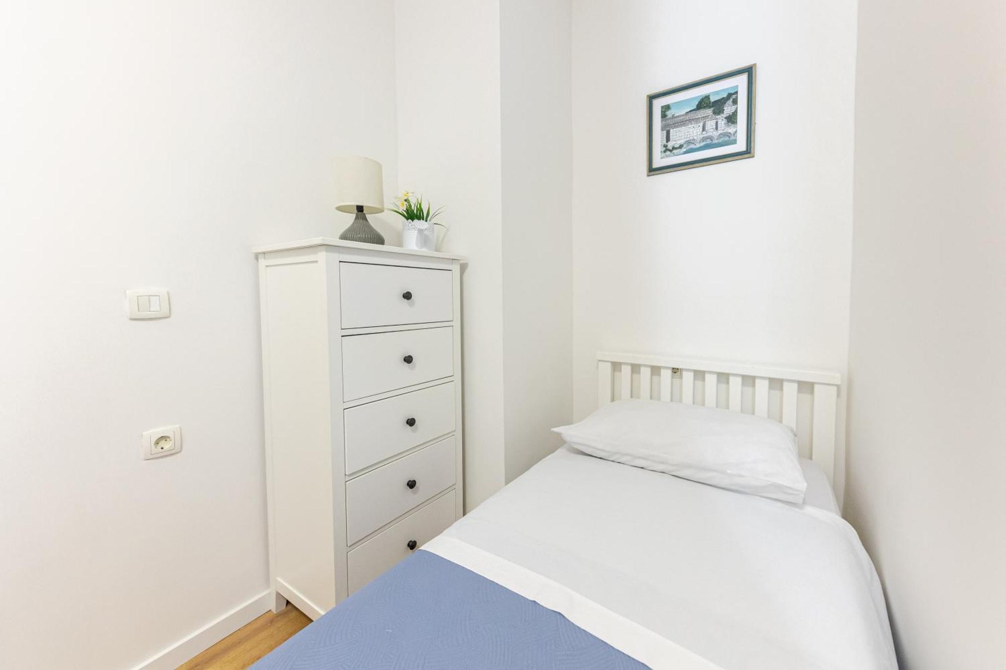 House Niko M With 6 Apartments Сплит Екстериор снимка