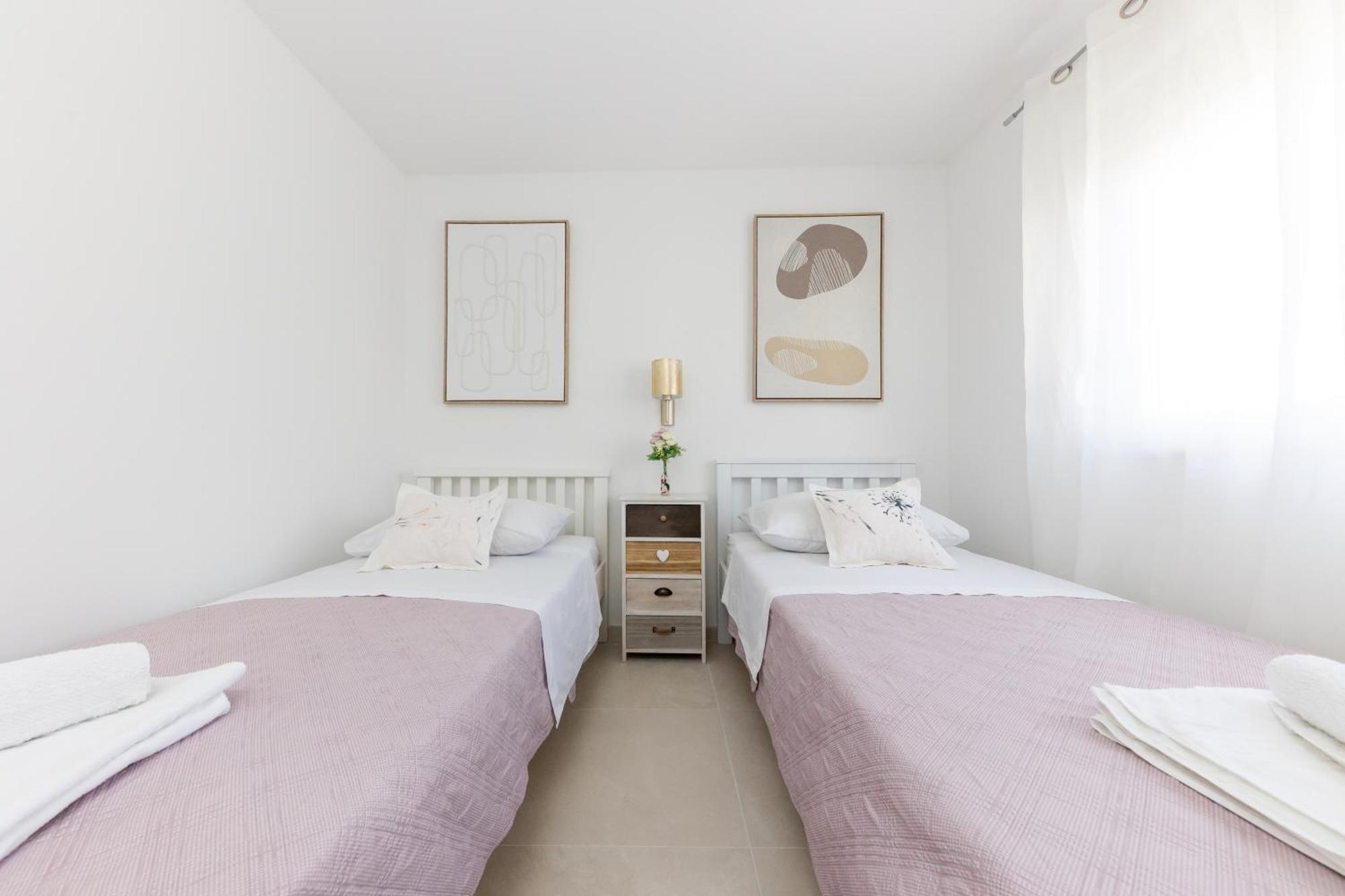 House Niko M With 6 Apartments Сплит Екстериор снимка